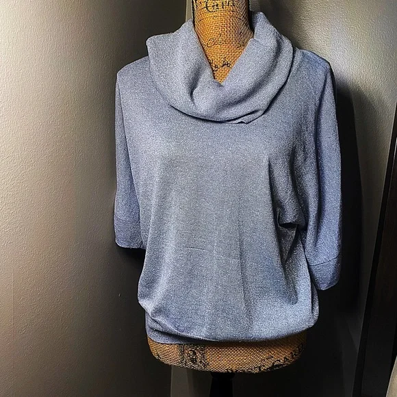 ♥️💖 Michael Kors Metallic Silver Cowl Neck Top Shimmer Blouse - Picture 2 of 5